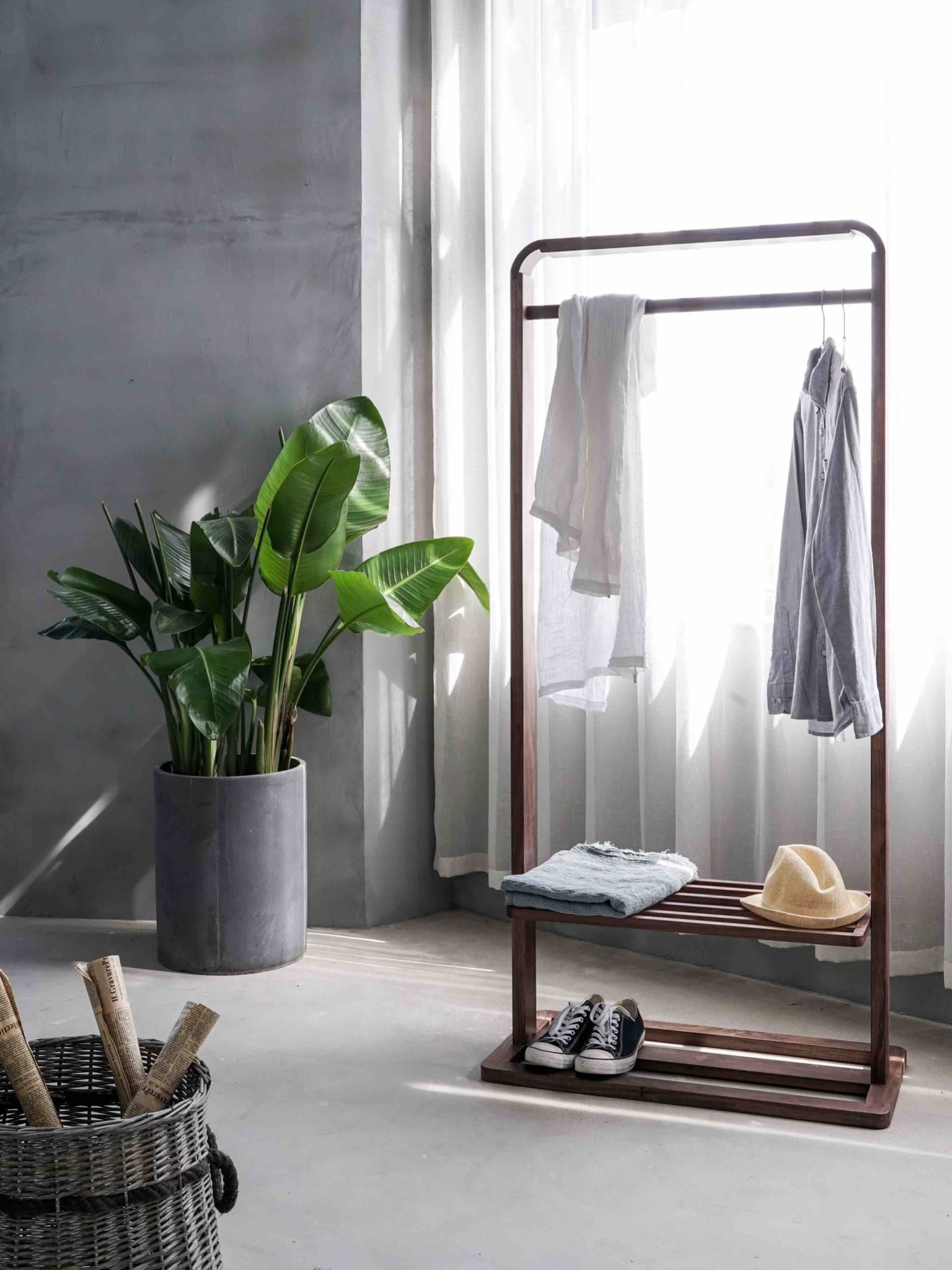 minimalist clothes hanger